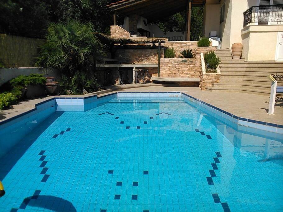 Pool Sea View Close To The Holiday home *